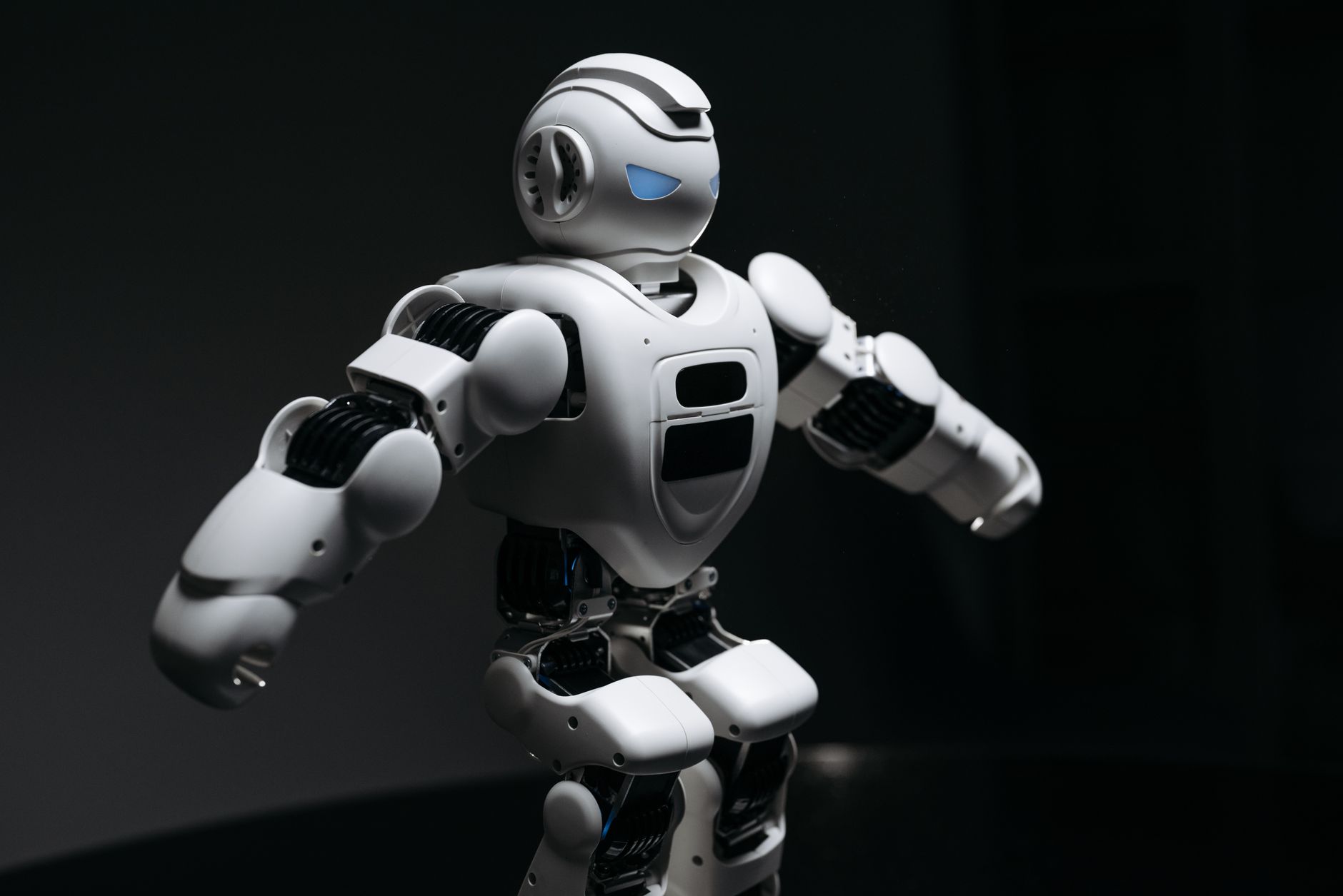 Pessoa usando inteligência artificial